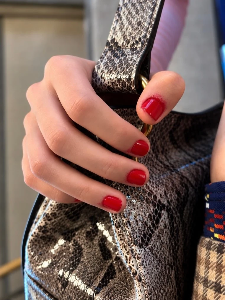 @nailsbymei